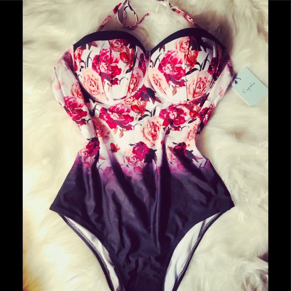 Swimwear size L